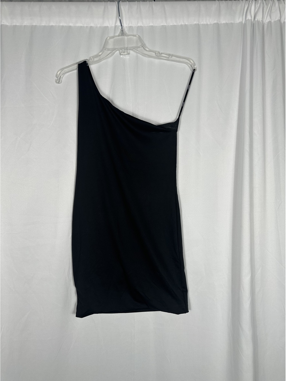 Forever 21 Black One-Shoulder Mini Dress Size Large